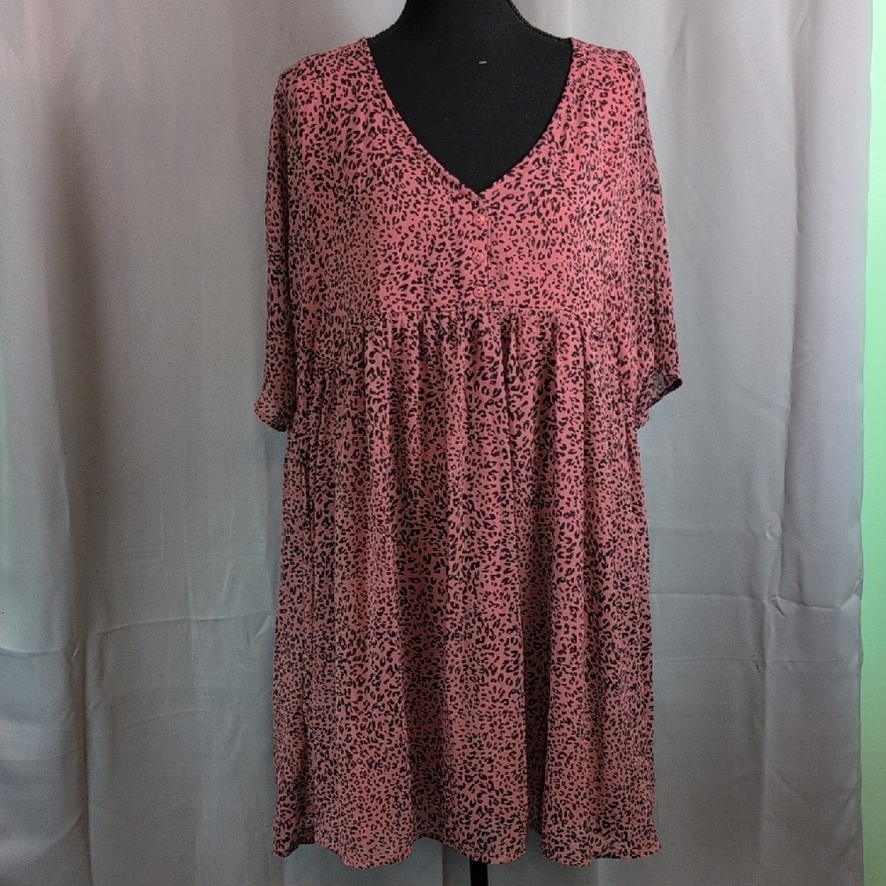 Umgee‎ Coral and Black Animal Print Tunic